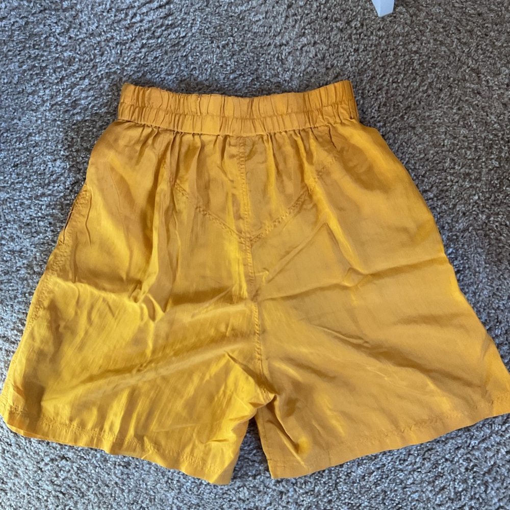 Vintage Christine Parker 100% Silk Shorts Mustard Yellow Elastic Waist Small - Picture 5 of 5